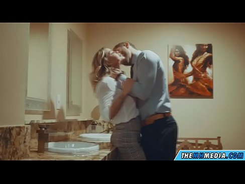 ❤️ Þegar busty ljóska tælir þig á almenningssalerni ❤❌ Fjandinn myndband hjá okkur is.pornogroupp.ru